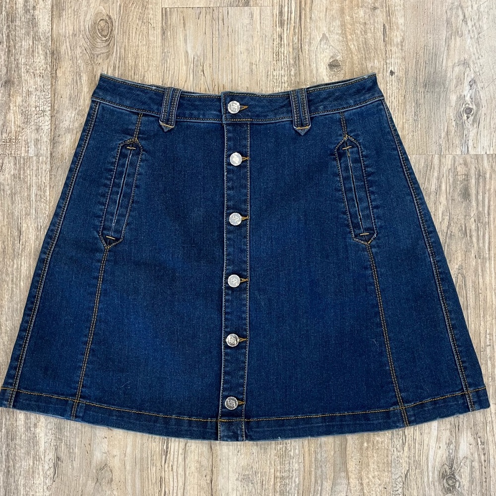 NWT Bebe Denim Stretch Aline skirt size 10